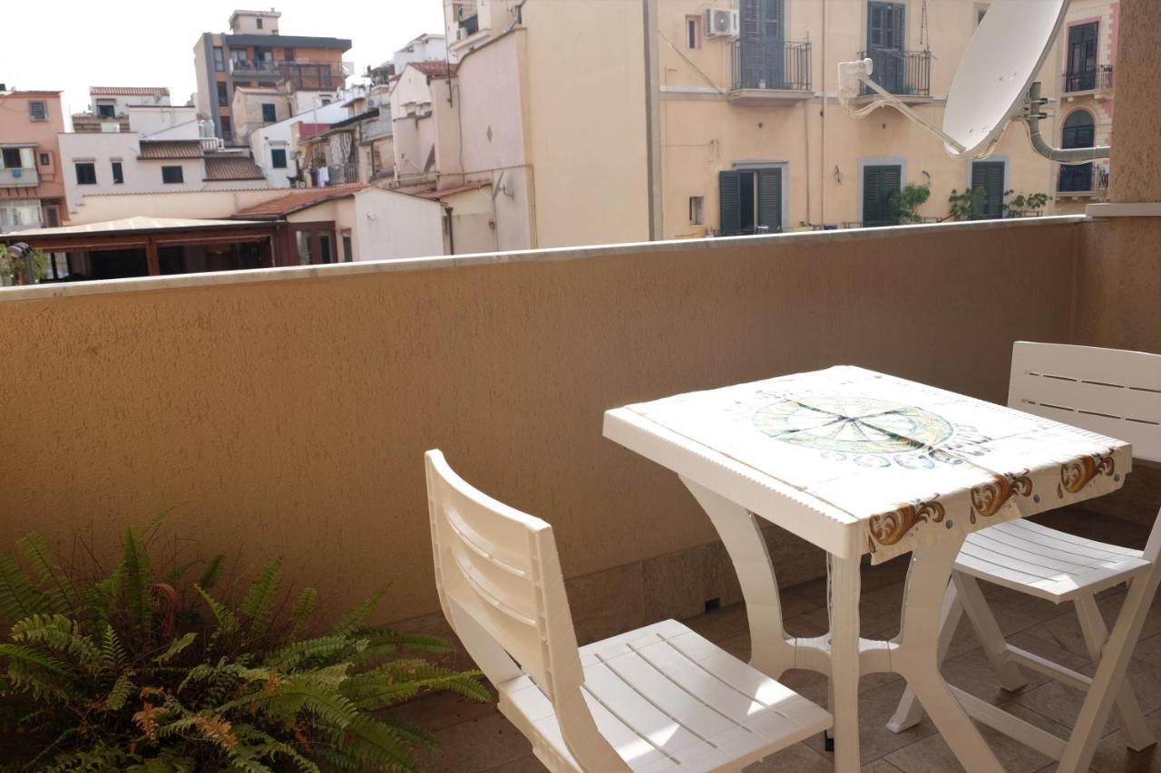 Palermo Old Style - Boutique Apartment With Terrace In Center City Екстер'єр фото